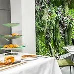Rouge Par William Frachot - Espace Bien-etre & Restaurant Etoile Отель 4*