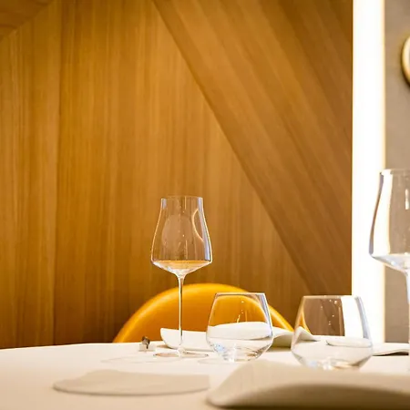Du Rouge Otel 4*