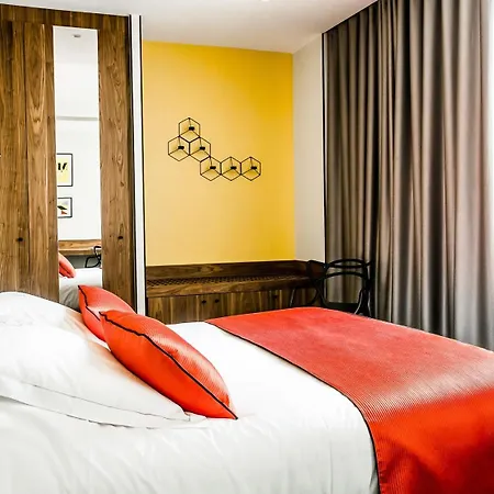 Rouge Par William Frachot - Espace Bien-etre & Restaurant Etoile Otel 4*