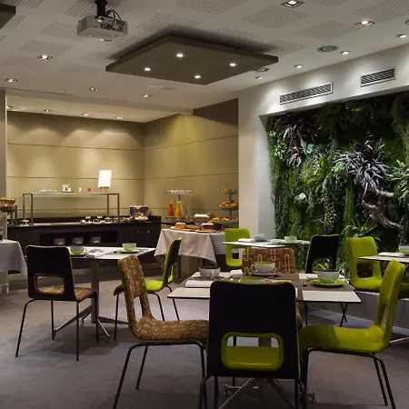 Rouge Par William Frachot - Espace Bien-etre & Restaurant Etoile 第戎