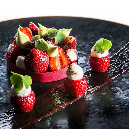 Rouge Par William Frachot - Espace Bien-etre & Restaurant Etoile 4* Dijon