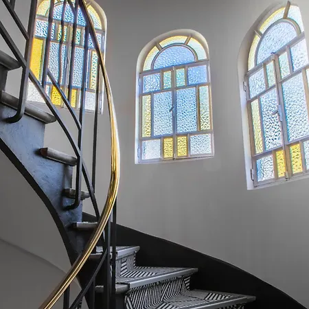 Rouge Par William Frachot - Espace Bien-etre & Restaurant Etoile Ντιζόν