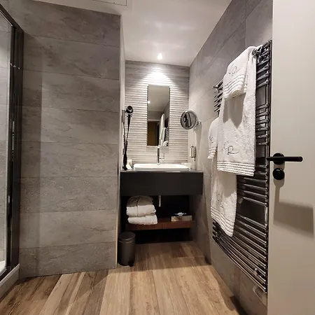 Rouge Par William Frachot - Espace Bien-etre & Restaurant Etoile Hotel Dijon