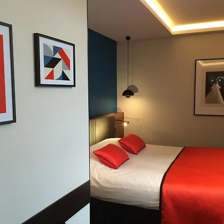 Otel Du Rouge 4*