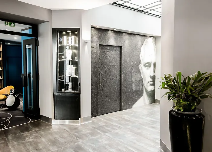 Rouge Par William Frachot - Espace Bien-etre & Restaurant Etoile Ντιζόν