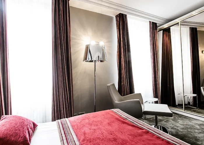 Rouge Par William Frachot - Espace Bien-etre & Restaurant Etoile Otel