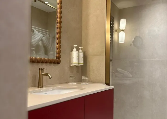 Rouge Par William Frachot - Espace Bien-etre & Restaurant Etoile Otel Dijon