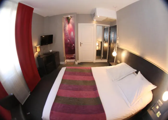 Rouge Par William Frachot - Espace Bien-etre & Restaurant Etoile Otel